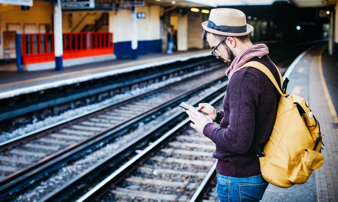 6 holiday travel myths costing you money